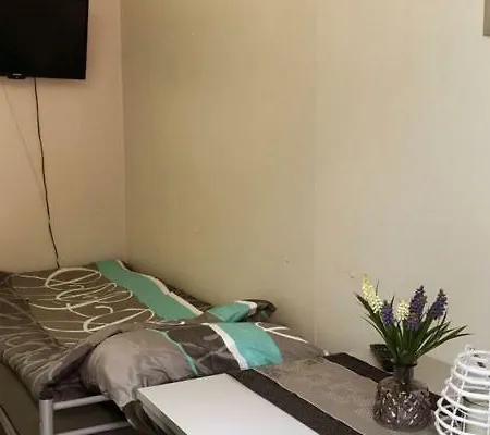 Monteurzimmer Apartmán *